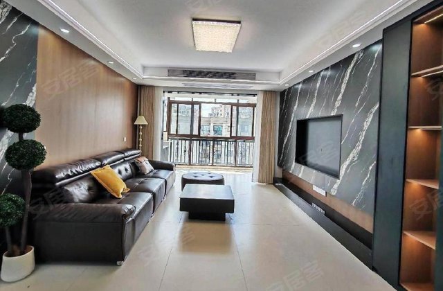 天湖壹号3室2厅122㎡77万二手房图片