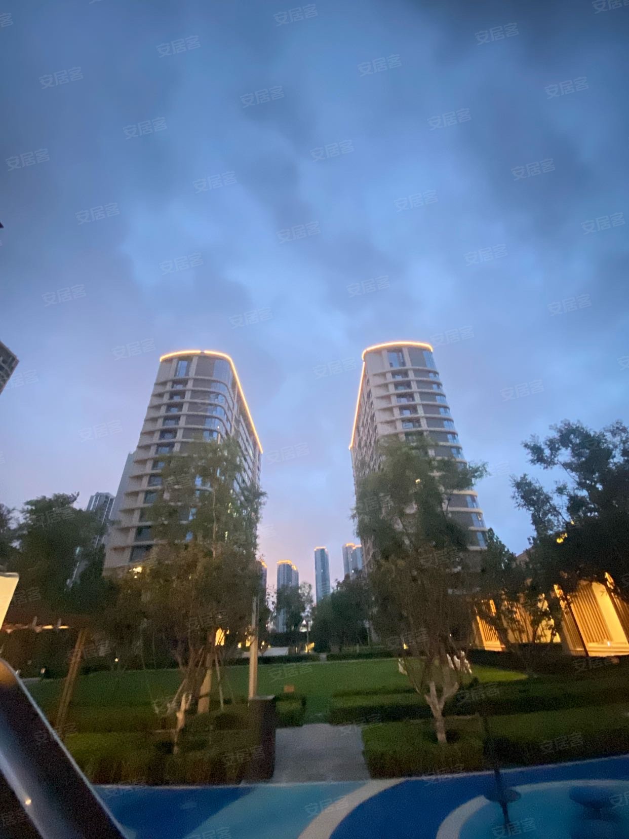 大连房产网>大连二手房>开发区二手房>滨海路二手房>融创海逸长洲>