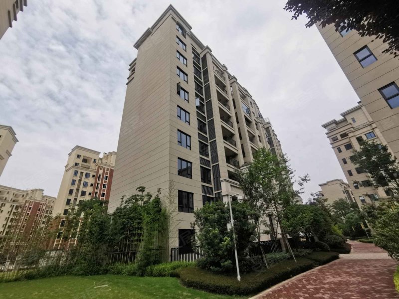 嘉裕第六洲龙泽台