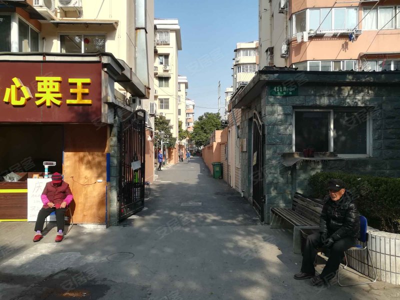 芳华路411弄小区 