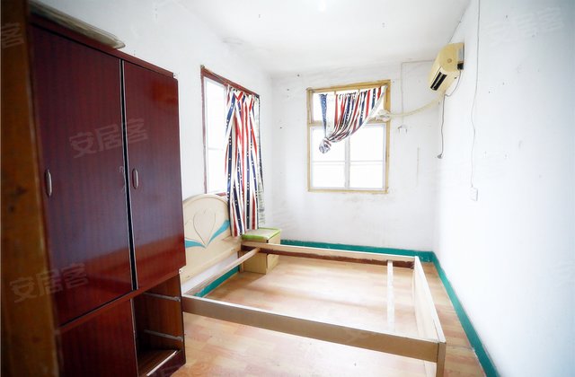华侨中学宿舍2室1厅58.2㎡110万二手房图片