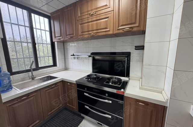 泉山湖公园里3室2厅100㎡50万二手房图片