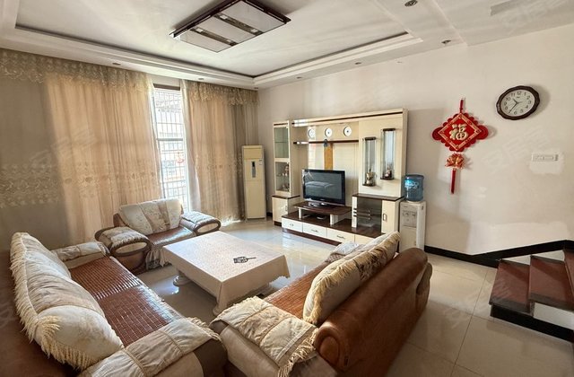 锦绣阳光天骄4室2厅137㎡23万二手房图片