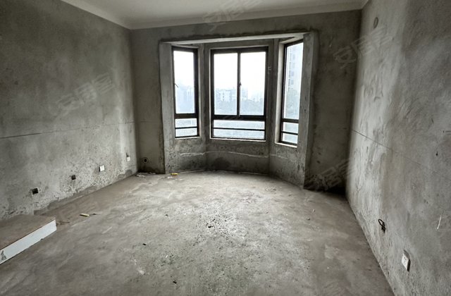 新世纪豪园东院4室2厅138㎡63万二手房图片