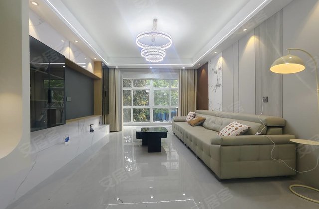 尚诚花园3室2厅138㎡59万二手房图片