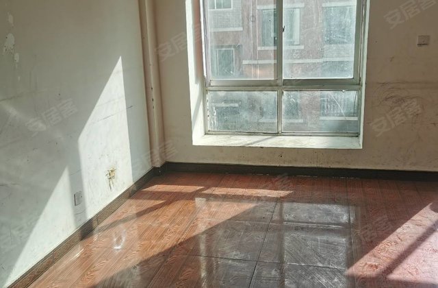 林芝花园3室2厅118㎡110万二手房图片