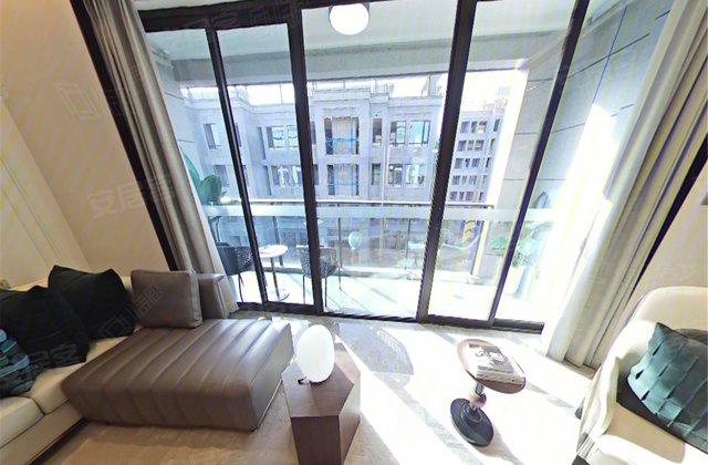 9分馨尚房置业500万22907元/㎡双拼别墅现房院子