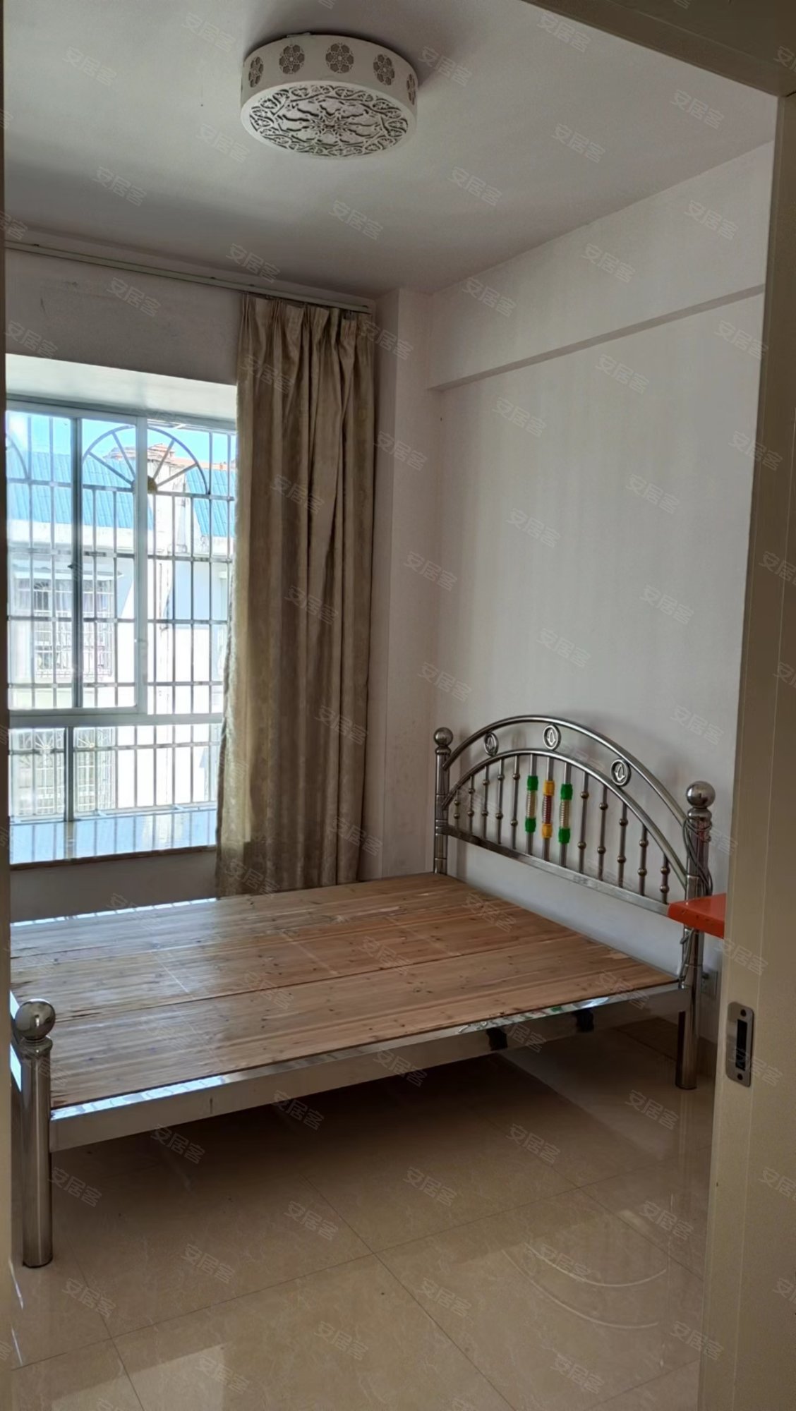 凤凰小区3室2厅2卫122.97㎡南106万