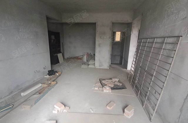 南湖公馆2室2厅85㎡40.8万二手房图片