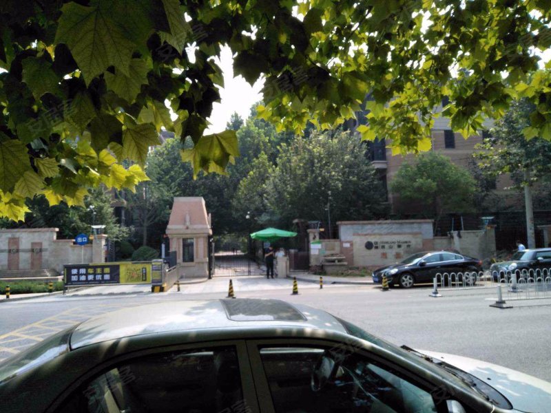 亿城西山华府珑园