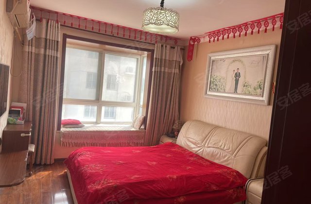 昆吾花园(二期)3室2厅128㎡85万二手房图片