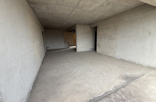 海景文苑4室2厅142㎡83万二手房图片