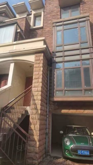 东渡海派青城3室3厅2卫