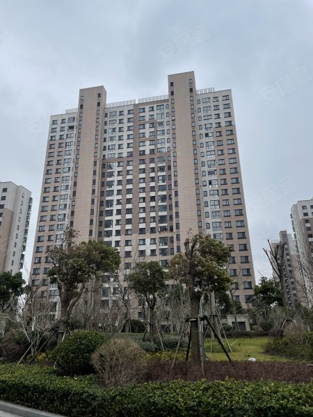 上海长滩冠东苑 