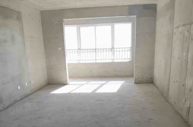 长兴园小区3室2厅130.69㎡73.5万二手房图片