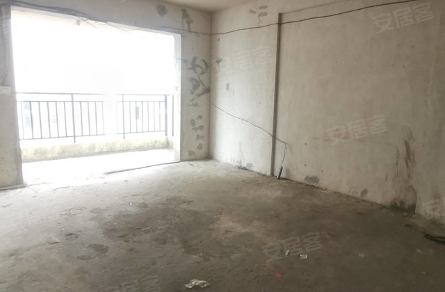 海湾公馆4室2厅139.7㎡50万二手房图片
