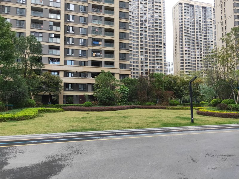 保利城誉峰花园c区