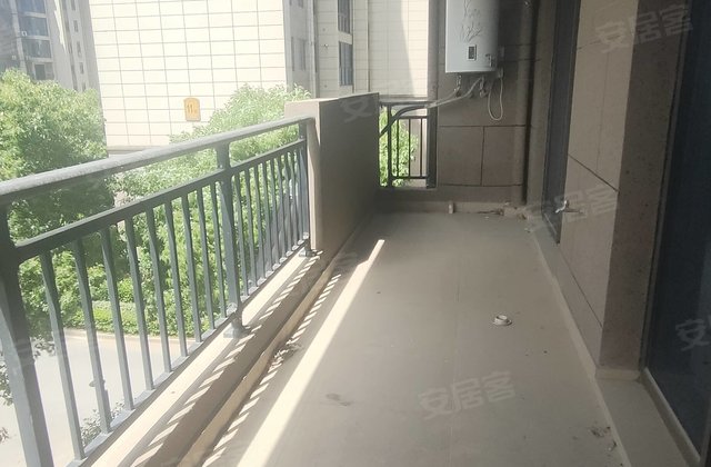 碧桂园4室2厅143㎡65万二手房图片