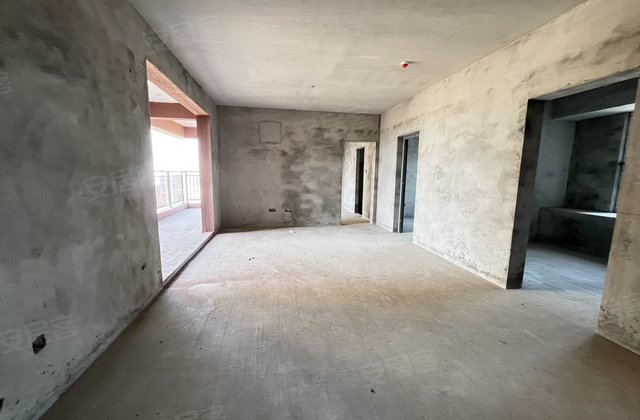 四海国际社区3室2厅104㎡37.5万二手房图片