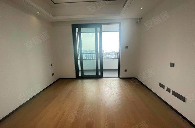 滨江道静园3室2厅101㎡170万二手房图片