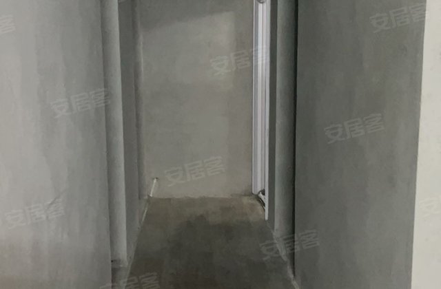 南洲滨江一品 三居 南向采光好 楼龄新 双卫格局房东直卖