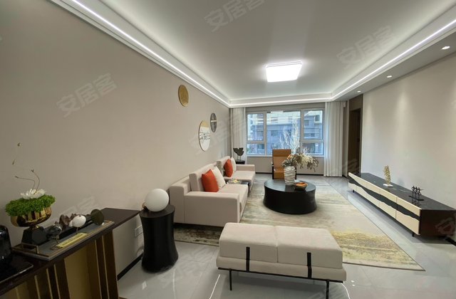 万科旁，智群旁！精装修直接领包入住！