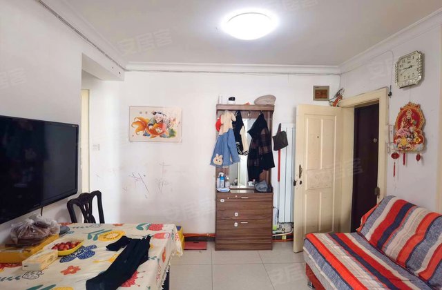 泊江东里3室1厅73.44㎡140万二手房图片