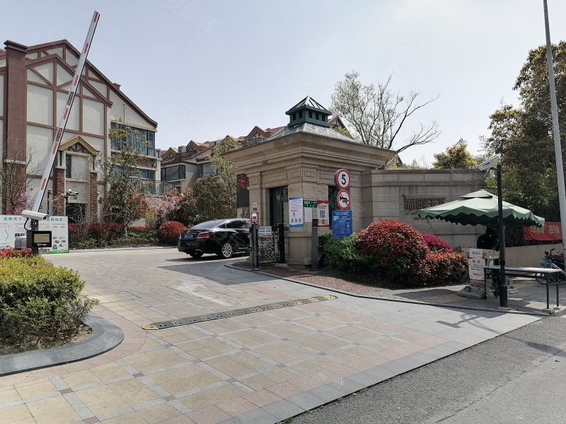 湖畔天下(商住楼) 