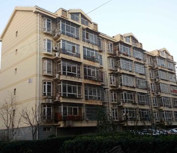 欣苑小区  2室1厅1卫  89平方   出入方便