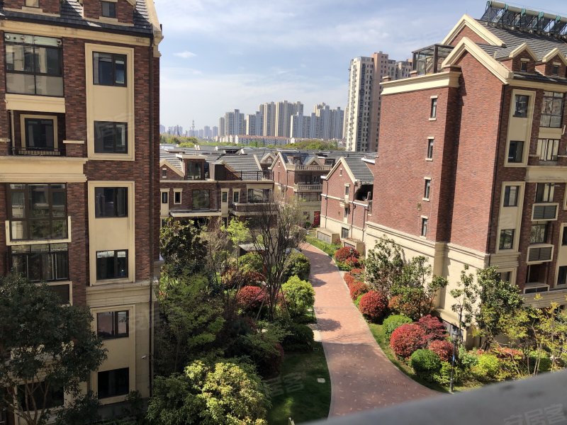 中建溪岸观邸b区