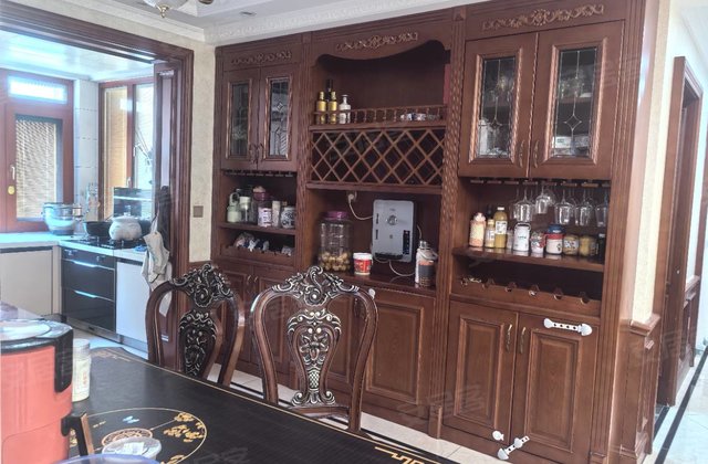 亿隆国际城(西区)3室2厅136㎡90万二手房图片