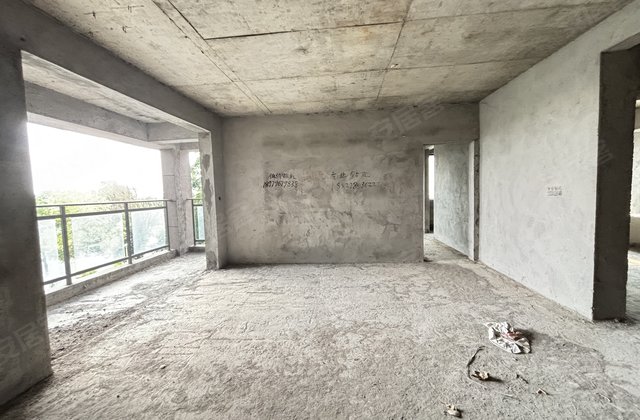 水岸华庭3室2厅129.31㎡72万二手房图片