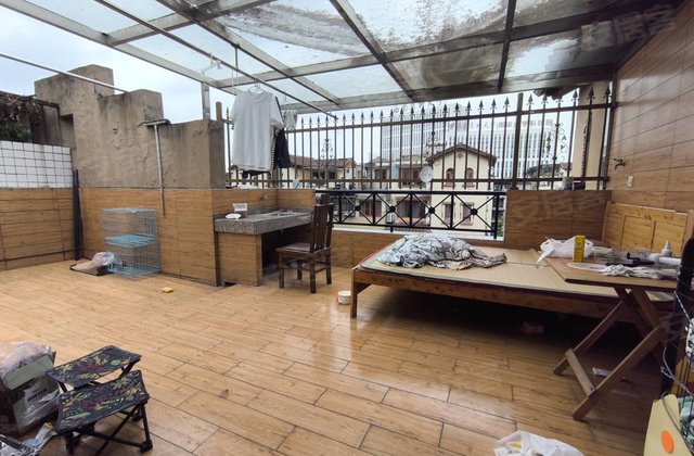 井泰西班牙郡4室2厅133㎡52.8万二手房图片