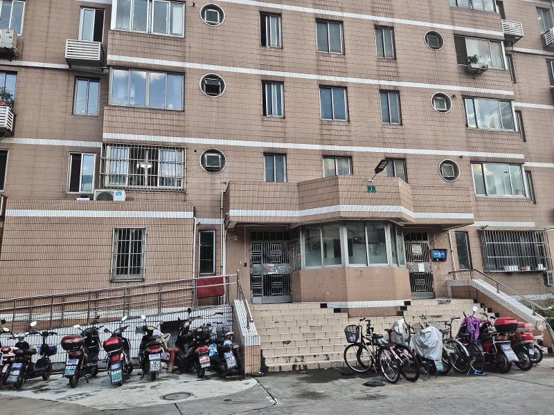 凌云公寓,灵岩南路801弄1-4号-上海凌云公寓二手房,租房,房价-上海