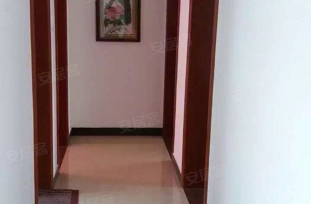 万都富宇国际3室2厅138㎡62万二手房图片