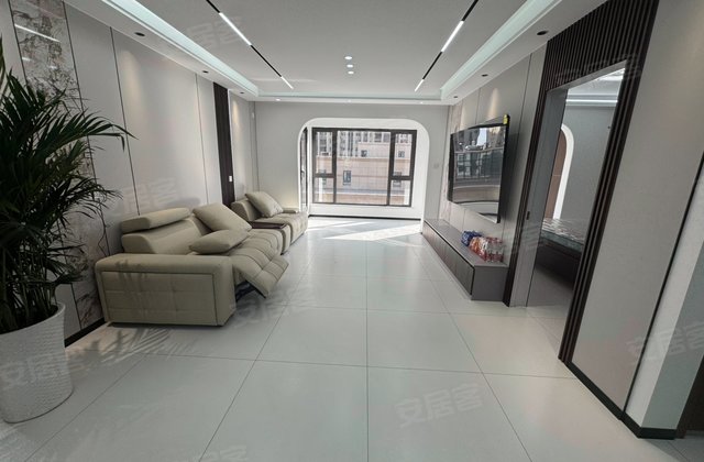 大运河孔雀城轩园七期4室2厅126㎡99万二手房图片