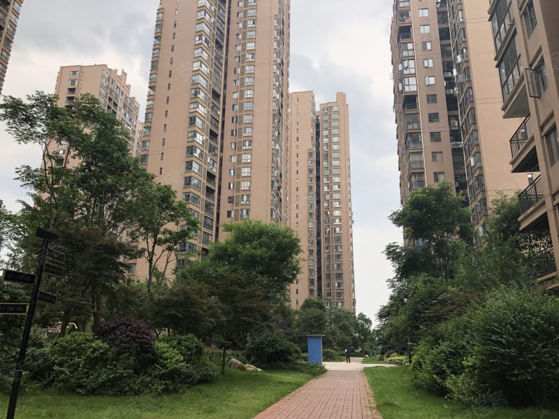 大汉龙城旺龙府小区