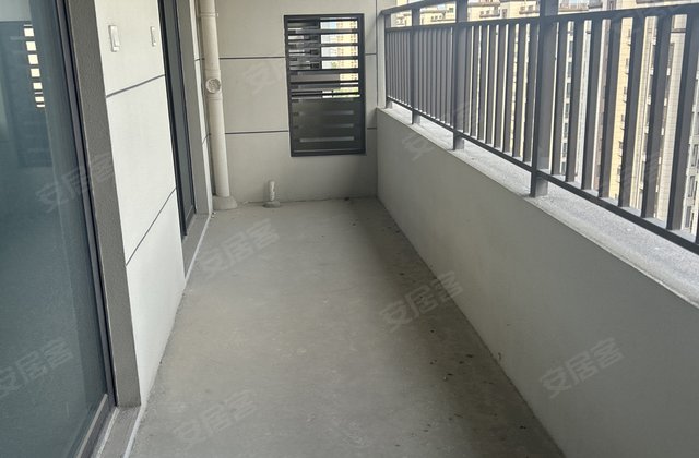 绿地四季印象4室2厅122㎡65万二手房图片