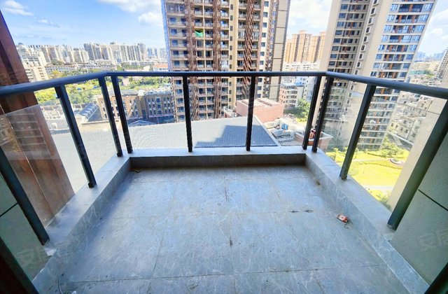 天街华府二期4室2厅117㎡215万二手房图片