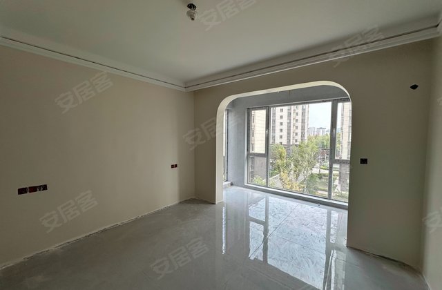 泊仕金岸5室2厅158㎡88万二手房图片