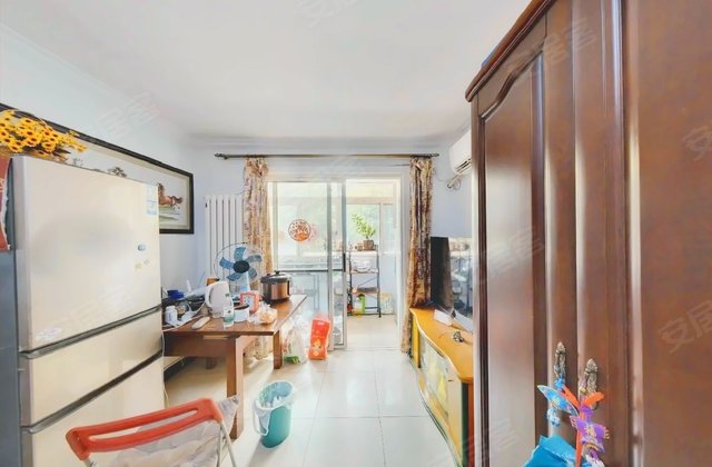 南江西里1室1厅36.95㎡67万二手房图片