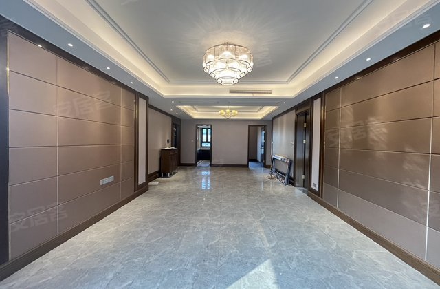 恒大御景半岛3室2厅135㎡105万二手房图片