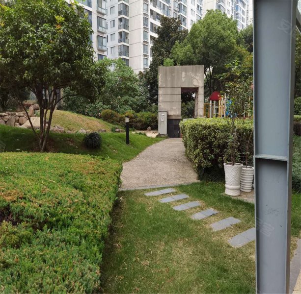 玲珑湾花园六区