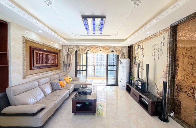 方直君御4室2厅133.63㎡186万二手房图片