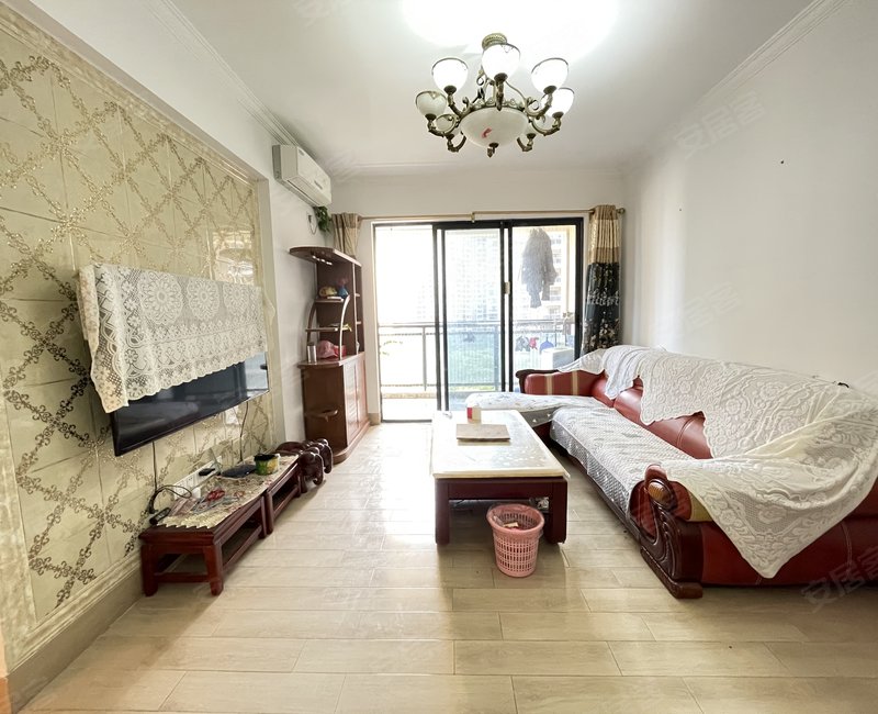 澜山名苑 价格低 还能谈 业主降价急售,送家具装修送车位