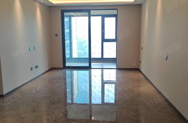 咸阳龙湖上城三期3室2厅96㎡71万二手房图片