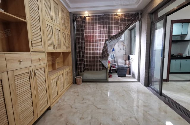 山海观4室2厅139㎡85万二手房图片