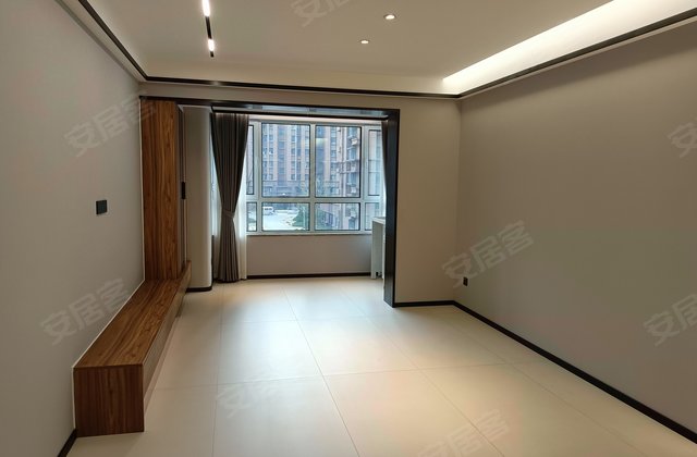 鲁商蓝岸公馆3室2厅110㎡50万二手房图片