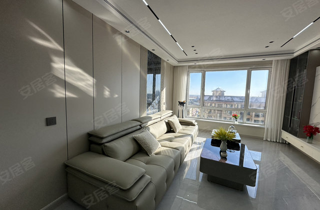 荣耀名邸4室1厅108㎡43.8万二手房图片