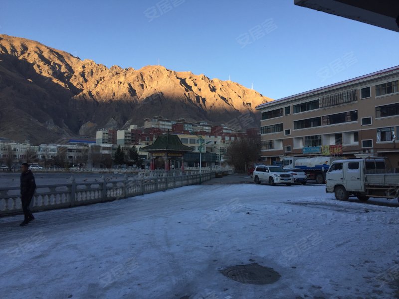 日月湖水景花园,和平路-拉萨日月湖水景花园二手房,租房,房价-拉萨
